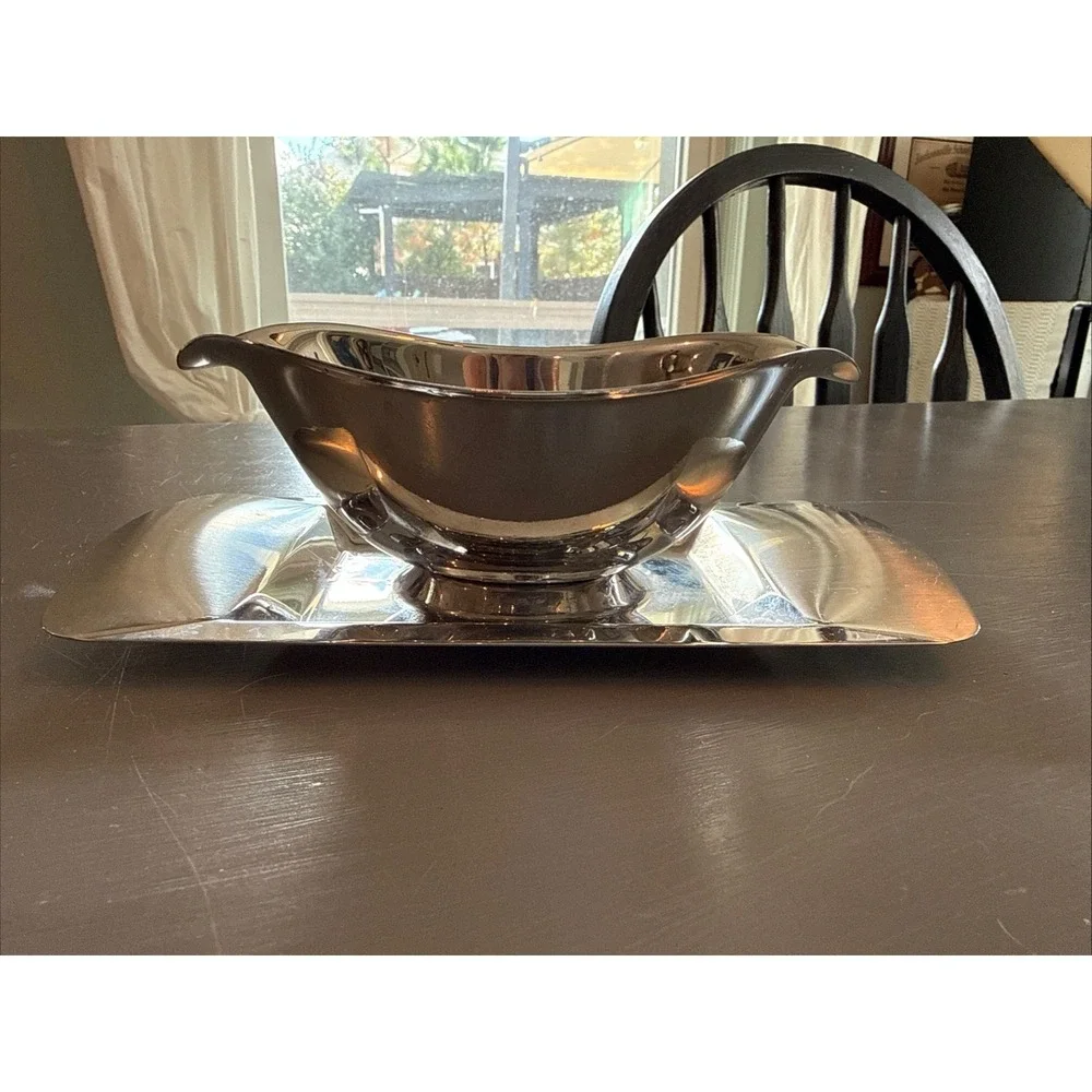 MCM Stainless Steel‎ Gravy Boat Under Plate Vtg Vibes Small Elegant Holiday
